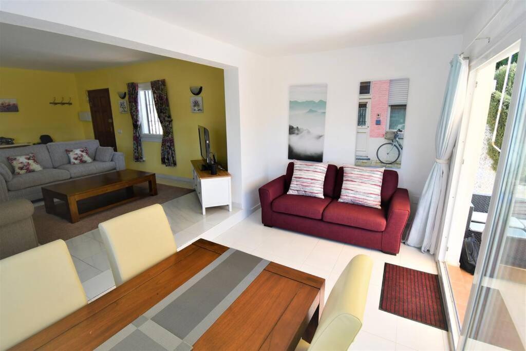 Villa Sunshine - Private Heated Pool - El Faro